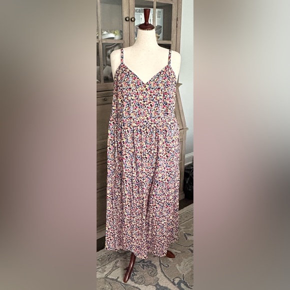 Old Navy Dresses & Skirts - NWT Old Navy pink, blue and yellow floral print summer dress with a deep v neck